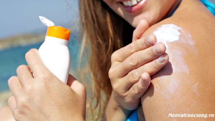 10 mẹo bảo vệ da khỏi bị rám nắng dưới ánh nắng mặt trời hiệu quả