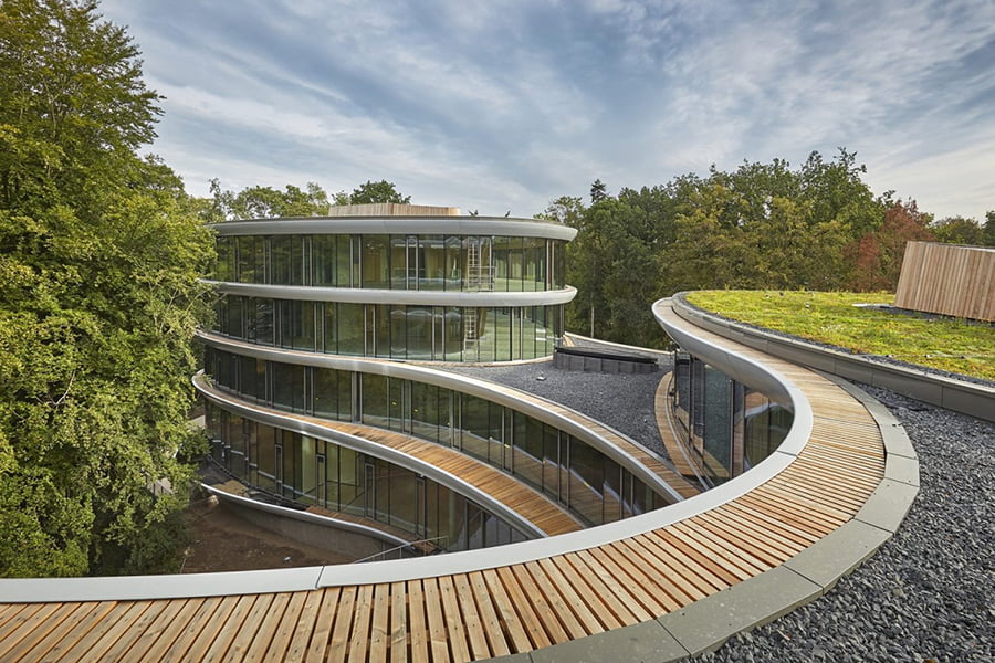 Thiết kế kiến trúc bền vững: Xu hướng xây dựng xanh cho tương lai
